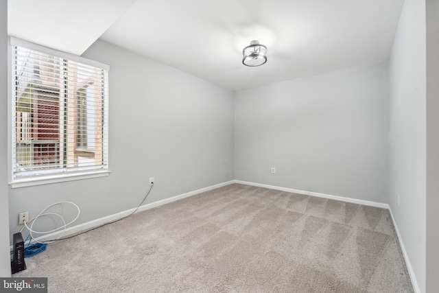 9810 Kingsbridge Dr Unit 102, Fairfax, VA 22031 - empty room featuring carpet floors and baseboards