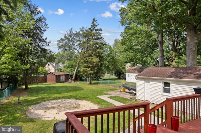 478 Alexander Ave, Maple Shade, NJ 08052 - fenced backyard featuring a storage shed