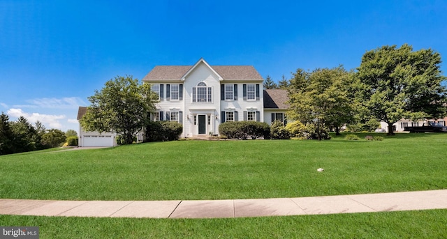 5510 Haverhill Ln, Doylestown, PA 18902 - colonial home with a front yard