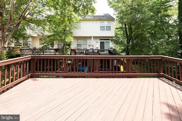 5819 Stream Pond Ct, Centreville, VA 20120 - view of wooden deck