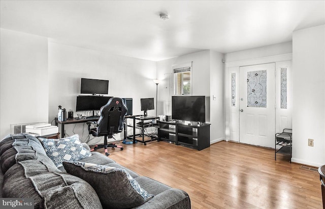 606 Knightsbridge Dr, Hagerstown, MD 21740 - living room featuring wood finished floors and an office area