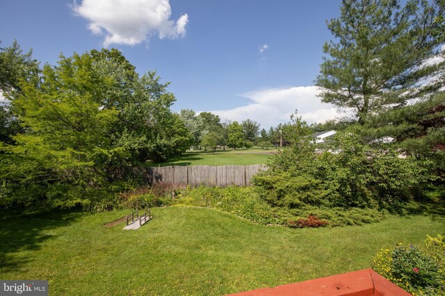505 Country Pointe Cir, Perkasie, PA 18944 - view of yard