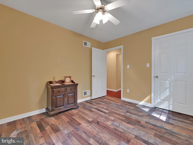 2528 Papoose Dr, Auburn, PA 17922 - bedroom with dark wood-style flooring and ceiling fan