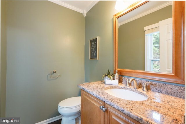 1429 Valley Mill Ct, Herndon, VA 20170 - half bath with ornamental molding and vanity
