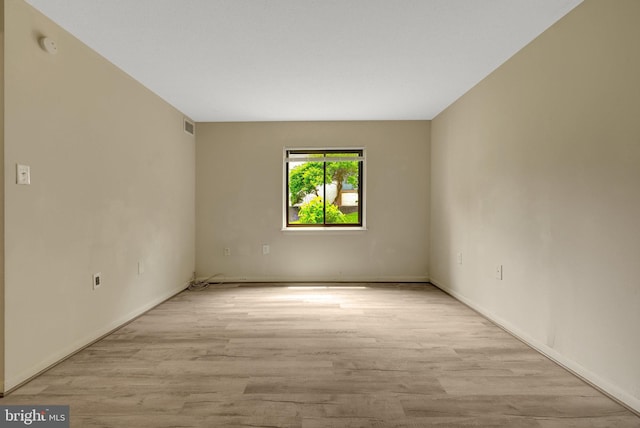 615 Center St Unit T3, Herndon, VA 20170 - empty room with wood finished floors and baseboards