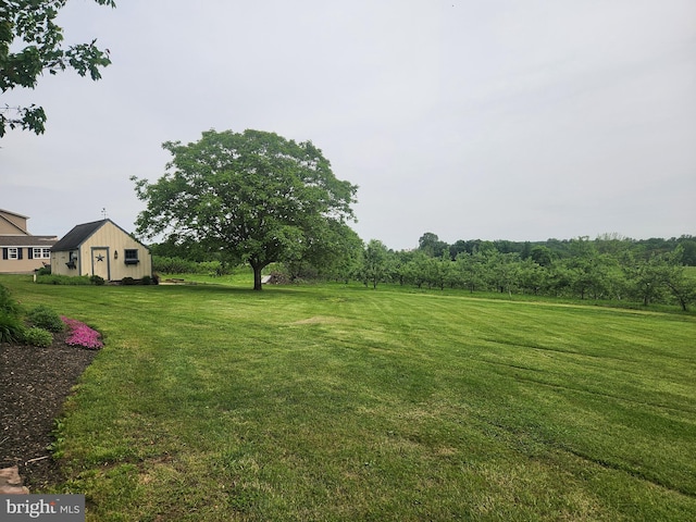2569 White Oak Rd, Strasburg, PA 17579 - view of grassy yard