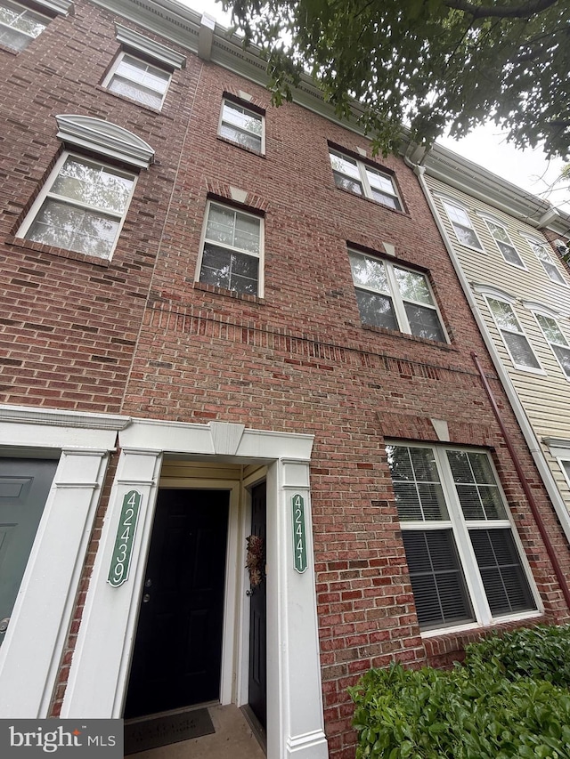 42439 Rockrose Sq, Brambleton, VA 20148 - view of building exterior