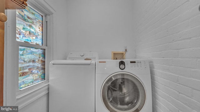 501 W 4th St, Bethlehem, PA 18015 - washroom with washing machine and dryer