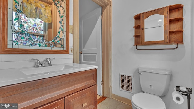 501 W 4th St, Bethlehem, PA 18015 - bathroom featuring vanity and tile patterned flooring