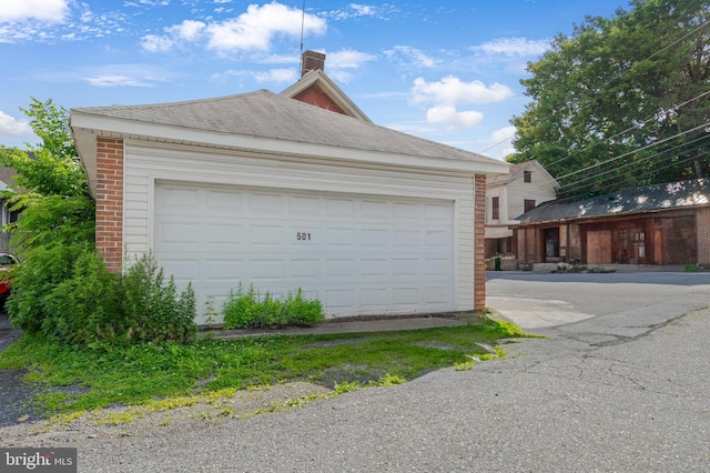 501 W 4th St, Bethlehem, PA 18015 - view of detached garage