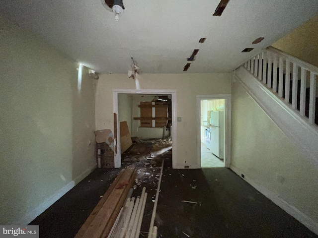 3705 Arcadia Ave, Baltimore, MD 21215 - hall with baseboards