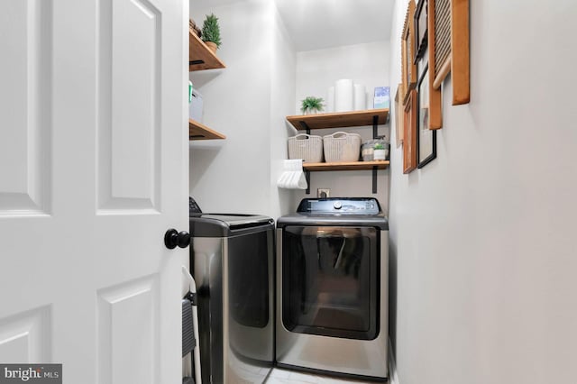 12513 Dardanelle Ct, Herndon, VA 20170 - laundry area with separate washer and dryer