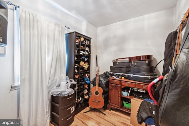 2541 N 5th St, Philadelphia, PA 19133 - misc room featuring wood finished floors