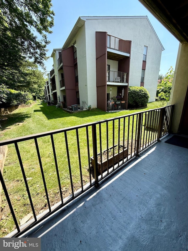 301 Byberry Rd Unit H10, Philadelphia, PA 19116 - view of balcony