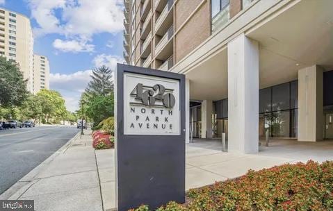 4620 N Park Ave N Unit 502W, Chevy Chase, MD 20815 - view of community / neighborhood sign