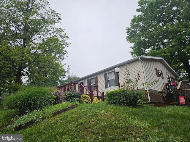 10 Summer Dr, Elizabethtown, PA 17022 - view of side of property featuring stairway and a deck