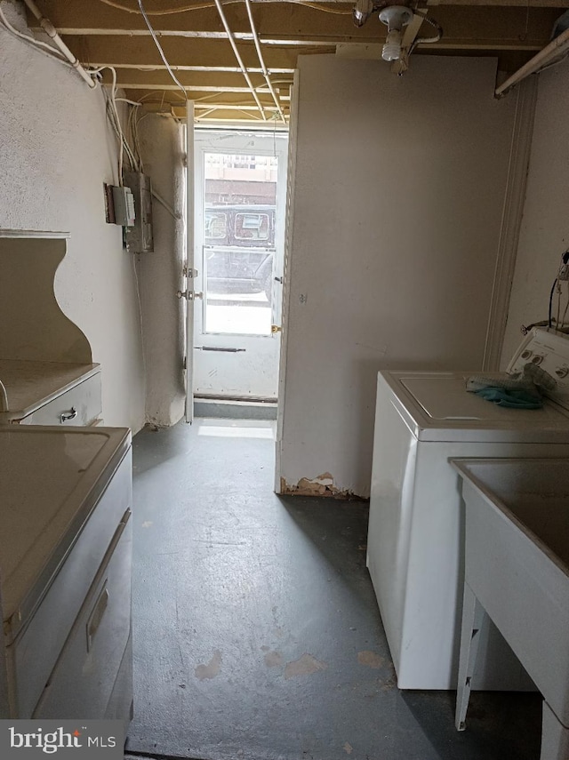 1420 Magee Ave, Philadelphia, PA 19111 - laundry room with washer / clothes dryer