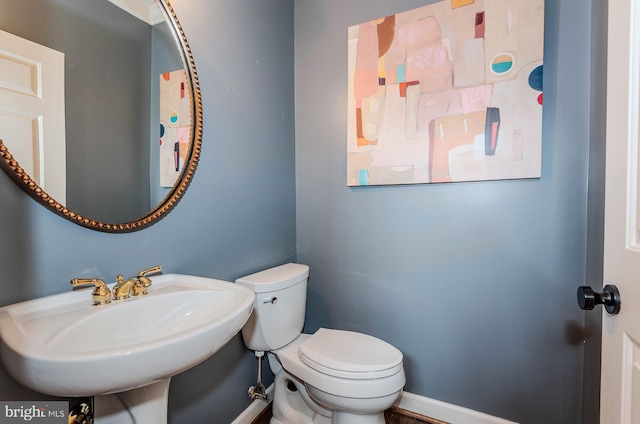 712 Arch Hall Ln, Alexandria, VA 22314 - bathroom with toilet and a sink