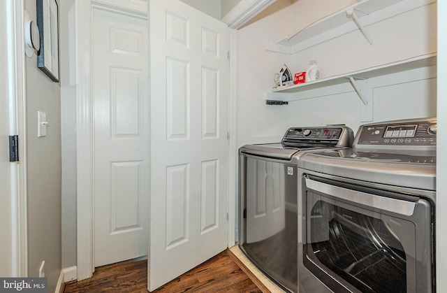 712 Arch Hall Ln, Alexandria, VA 22314 - laundry area with independent washer and dryer and dark wood finished floors