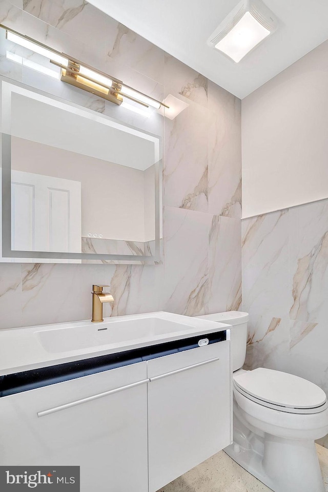 166 Neil Ct, Princeton, NJ 08540 - half bath featuring tile walls and vanity