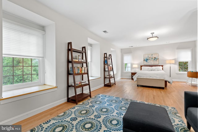 3929 Vacation Ln, Arlington, VA 22207 - bedroom with wood finished floors and baseboards