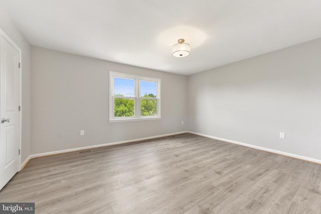 8995 Patterson Pl, Manassas, VA 20110 - empty room featuring light wood-style flooring