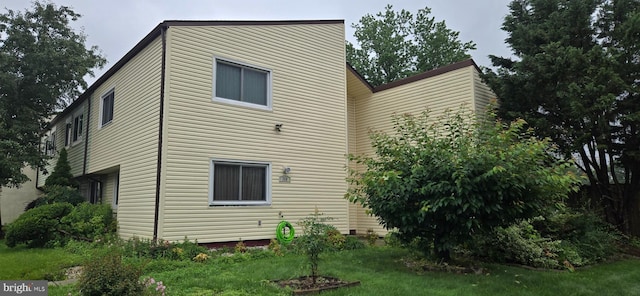 350 Juniper Ct, Herndon, VA 20170 - rear view of house