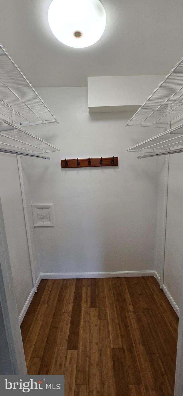 350 Juniper Ct, Herndon, VA 20170 - spacious closet with wood finished floors