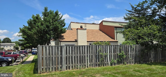 350 Juniper Ct, Herndon, VA 20170 - view of side of home