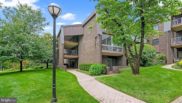 2 Stonehenge Cir Unit 2A-2, Baltimore, MD 21208 - view of building exterior