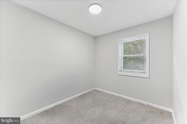 15 Willow Ct, Elkton, MD 21921 - carpeted empty room featuring baseboards