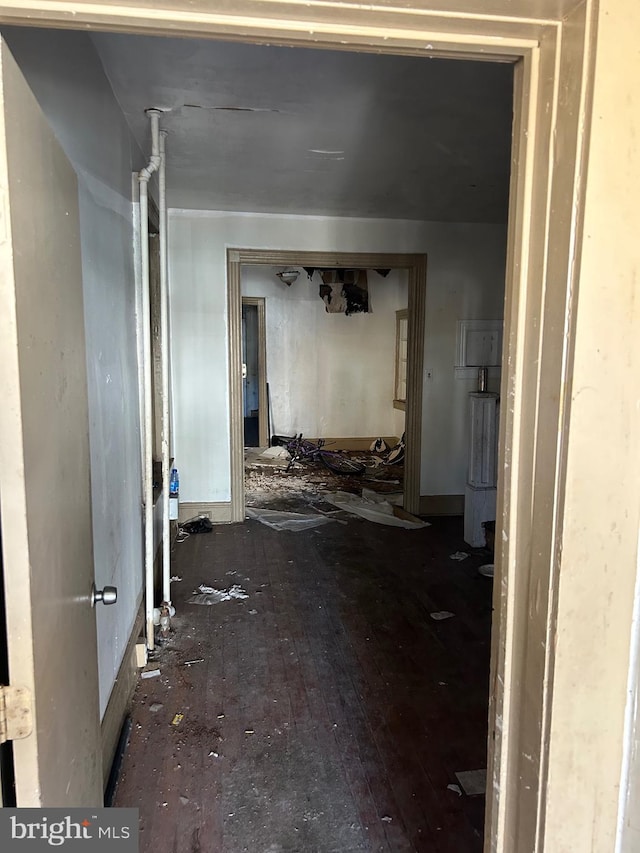 212 Highland Ave, Trenton, NJ 08618 - corridor with hardwood / wood-style flooring