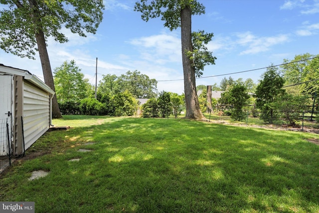 2465 Edgecomb Ave, Glenside, PA 19038 - view of yard