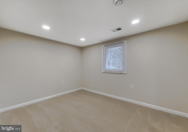 16000 Manning Rd W, Accokeek, MD 20607 - spare room featuring light carpet, recessed lighting, and a smoke detector