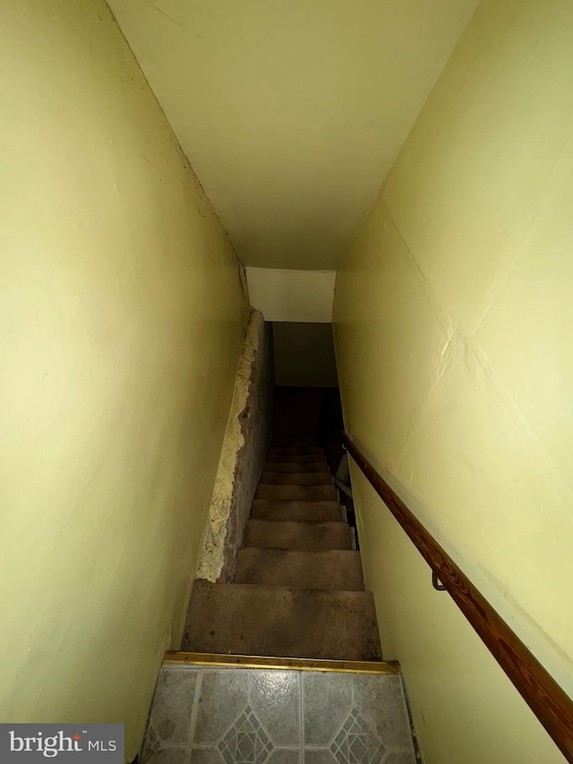 2004 N Jefferson St, Wilmington, DE 19802 - view of stairs