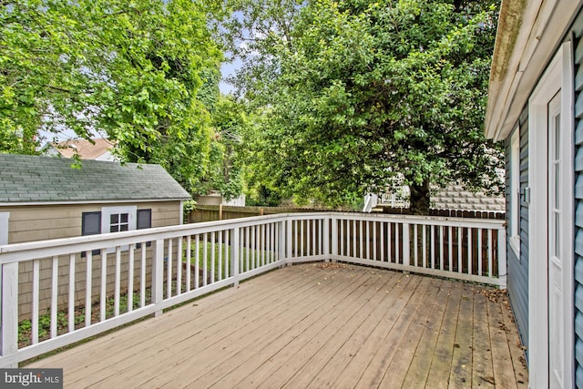 5100 Eugene Ave, Baltimore, MD 21206 - wooden terrace with a fenced backyard and an outdoor structure