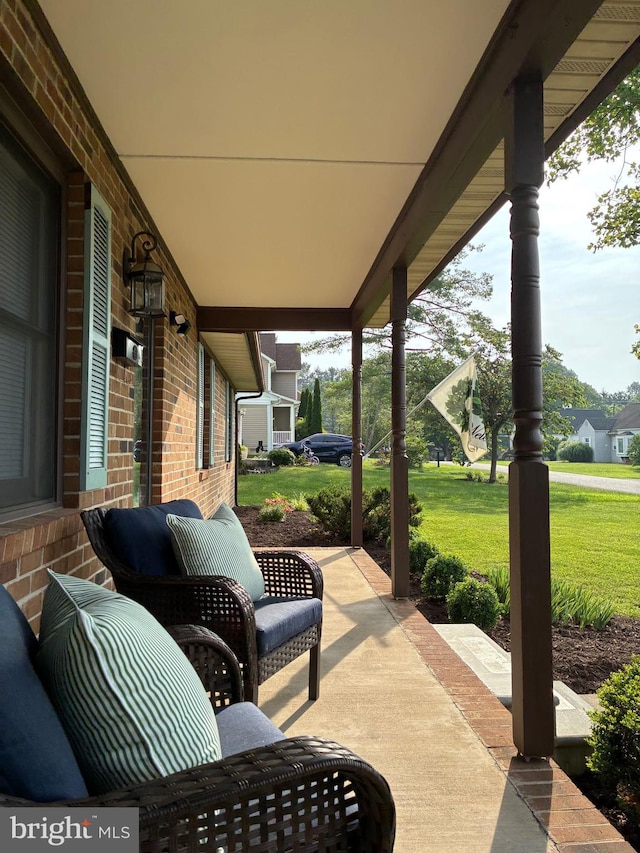 817 Maple Ave, Waynesboro, VA 22980 - view of patio