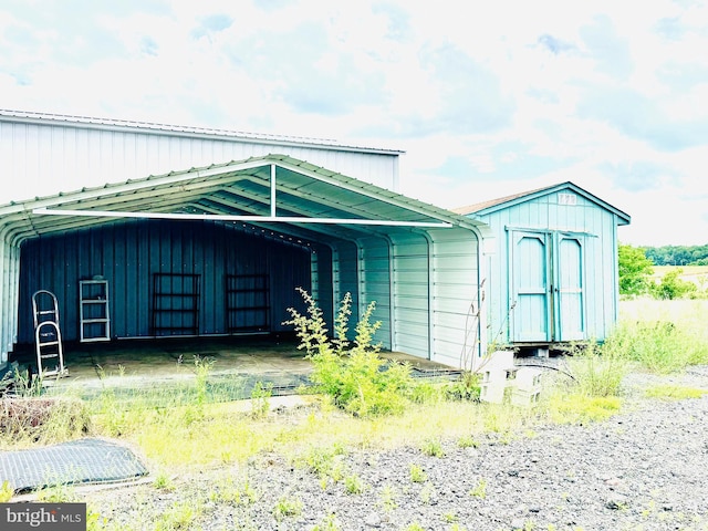 9936 Bell Wood Farm Ln, Nokesville, VA 20181 - view of outbuilding with a detached carport