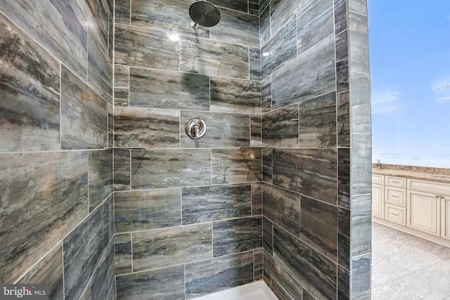9936 Bell Wood Farm Ln, Nokesville, VA 20181 - full bathroom featuring tiled shower and vanity