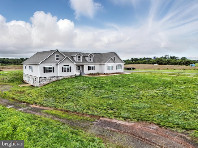 9936 Bell Wood Farm Ln, Nokesville, VA 20181 - view of front of house with a front yard and a shingled roof
