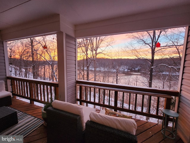 11492 Corinthia Ct, Woodbridge, VA 22192 - view of snow covered deck