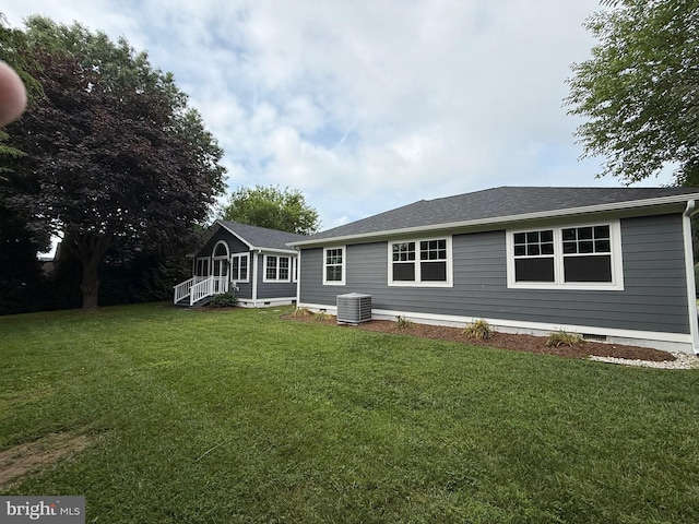 11 Cornwall Rd, Rehoboth Beach, DE 19971 - back of property with a yard