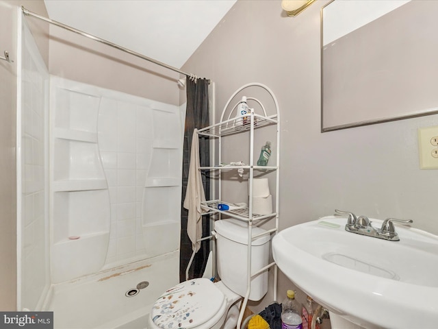 18040 Singing Pine Cir, Montgomery Village, MD 20886 - bathroom featuring a sink and a shower with shower curtain