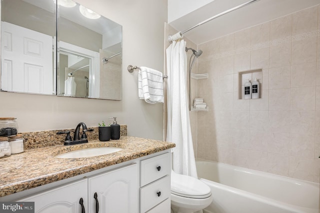 5917 Kingsford Rd Unit 366, Springfield, VA 22152 - full bath featuring vanity and shower / bath combo