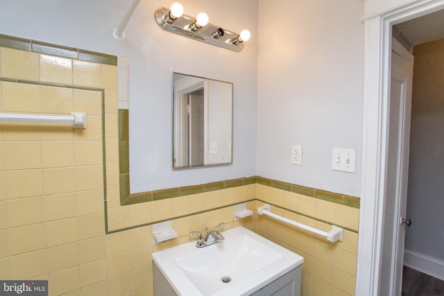 7152 N 20th St, Philadelphia, PA 19138 - bathroom featuring vanity and a wainscoted wall