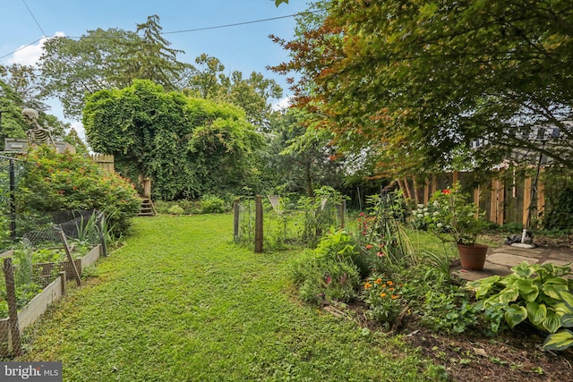 455 Krams Ave, Philadelphia, PA 19128 - view of yard with a vegetable garden
