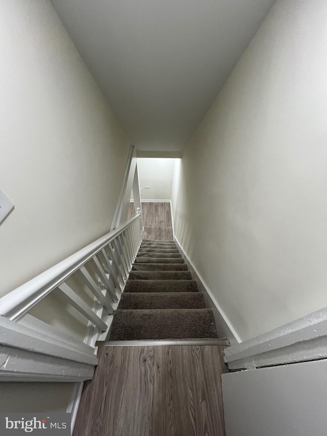 808 Division Ave NE, Washington, DC 20019 - view of stairway