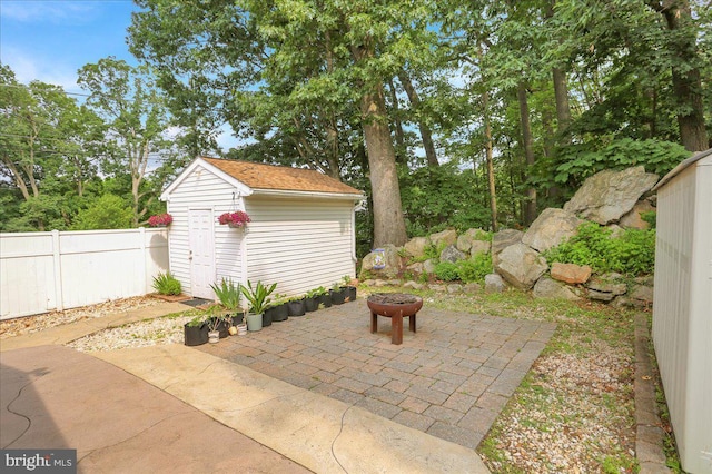 3629 Chestnut St, Reading, PA 19605 - view of patio featuring a storage unit