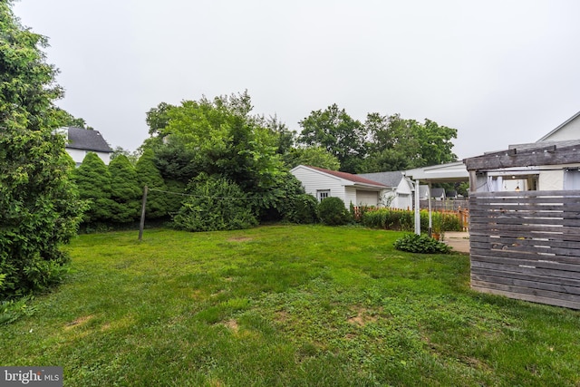 824 Lindale Ave, Drexel Hill, PA 19026 - view of yard