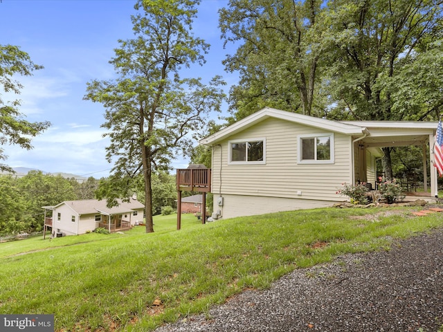 37AND41 Headwaters Rd, Chester Gap, VA 22623 - view of side of home featuring a yard and a wooden deck